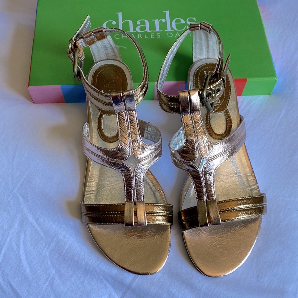 Leather metallic sandals
